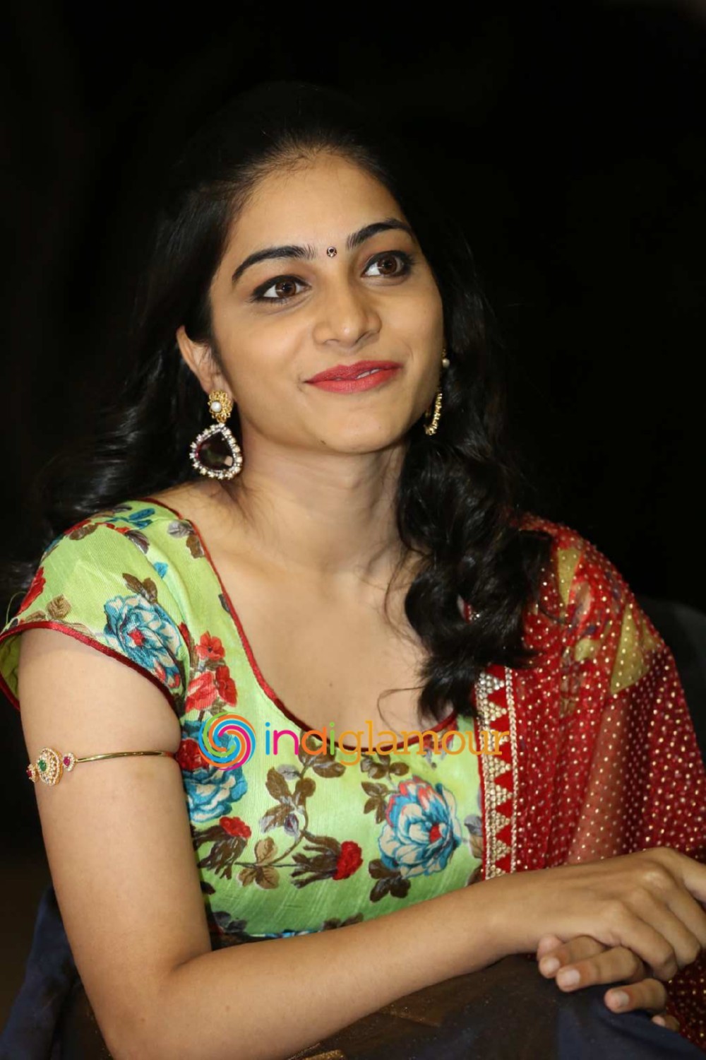 Punarnavi Bhupalam Actress hd photo