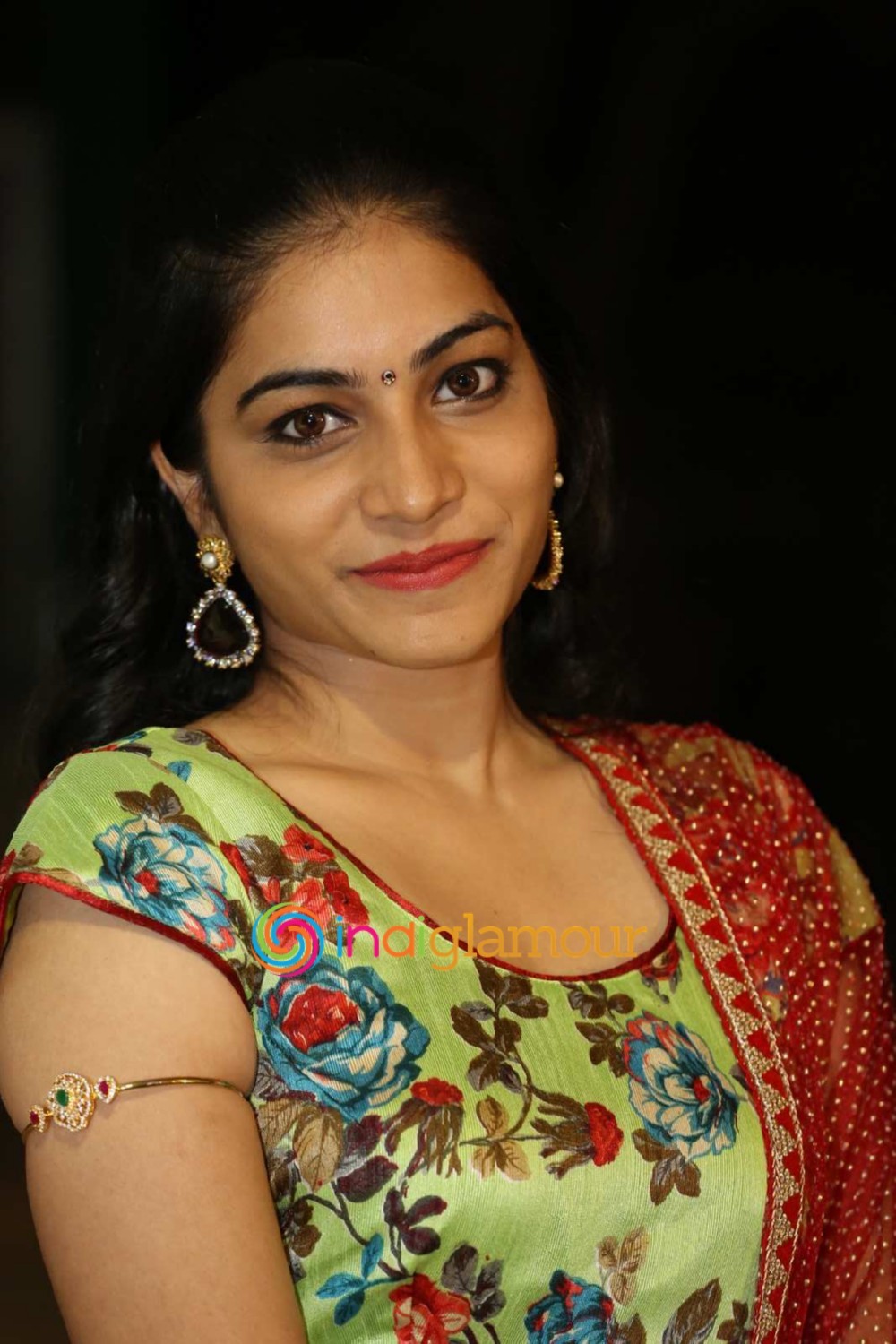 Punarnavi Bhupalam Actress hd photo