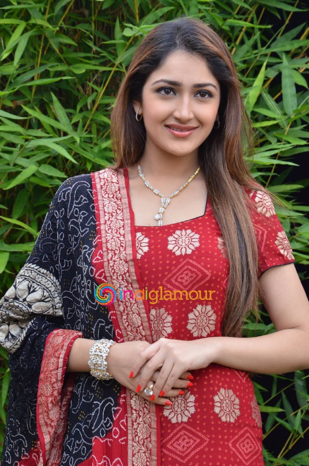 Sayesha Saigal Actress hd photo