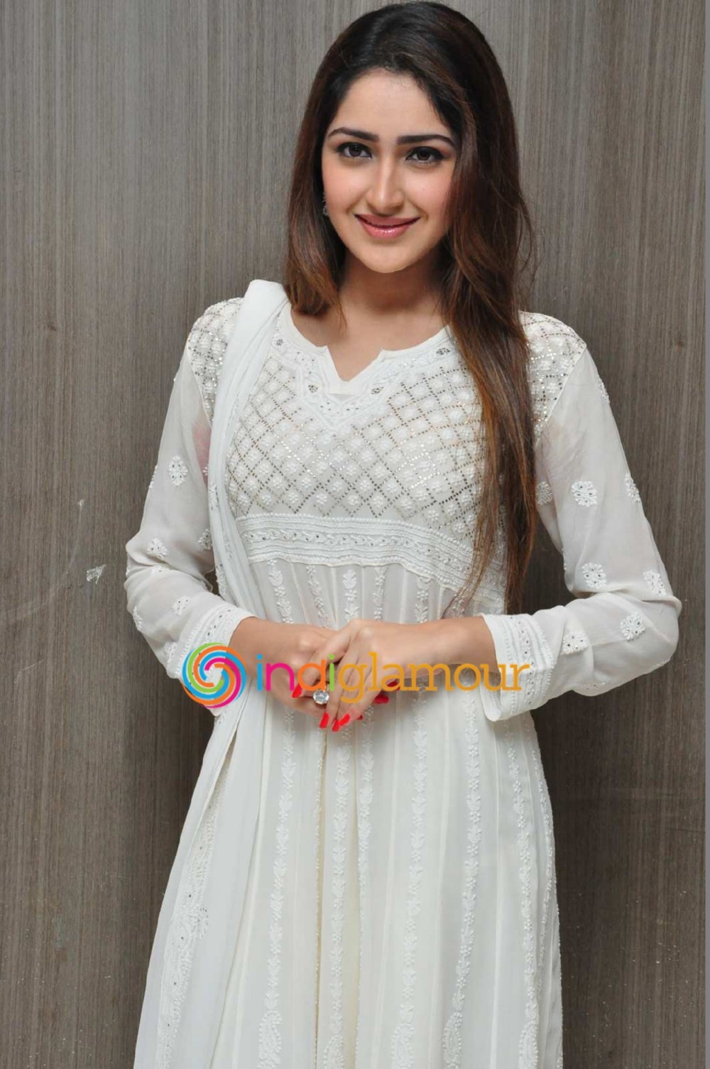 Sayesha Saigal Actress hd photo