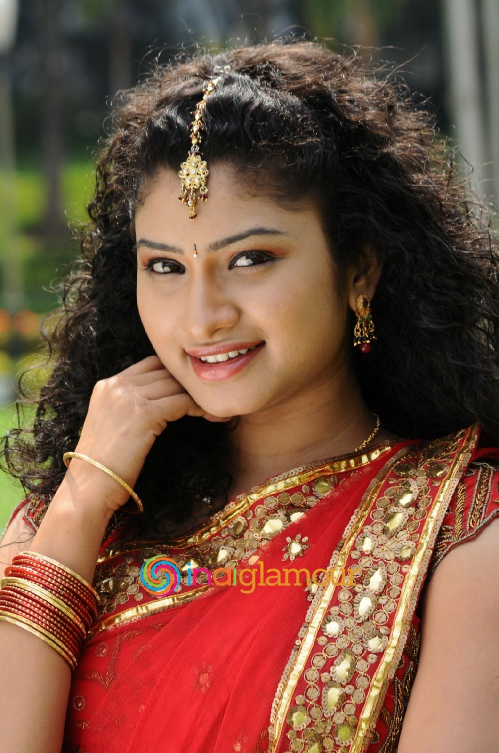 Vishnu Priya Actress hd photo