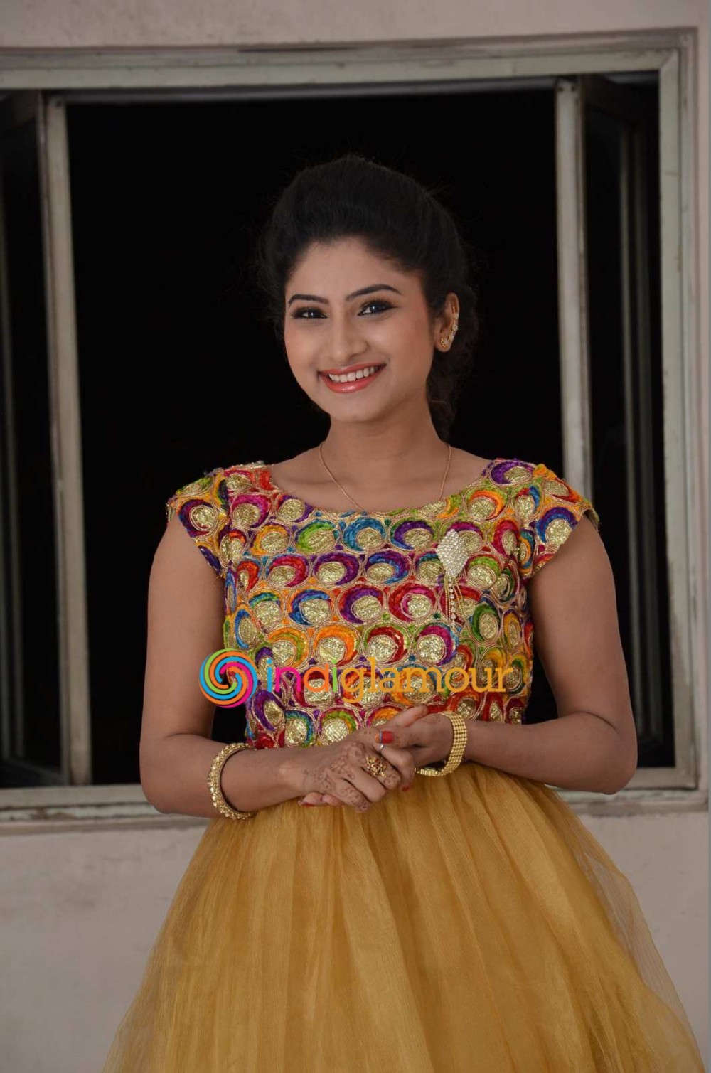 Vishnu Priya Actress hd photo