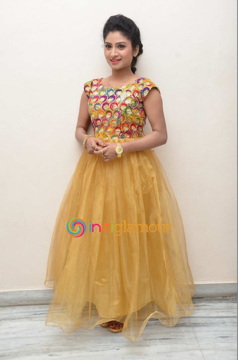 Vishnu Priya Actress hd photo