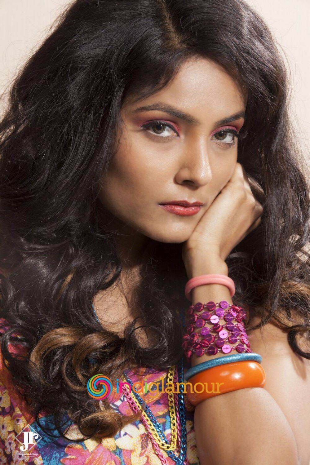 Harini Actress hd photo