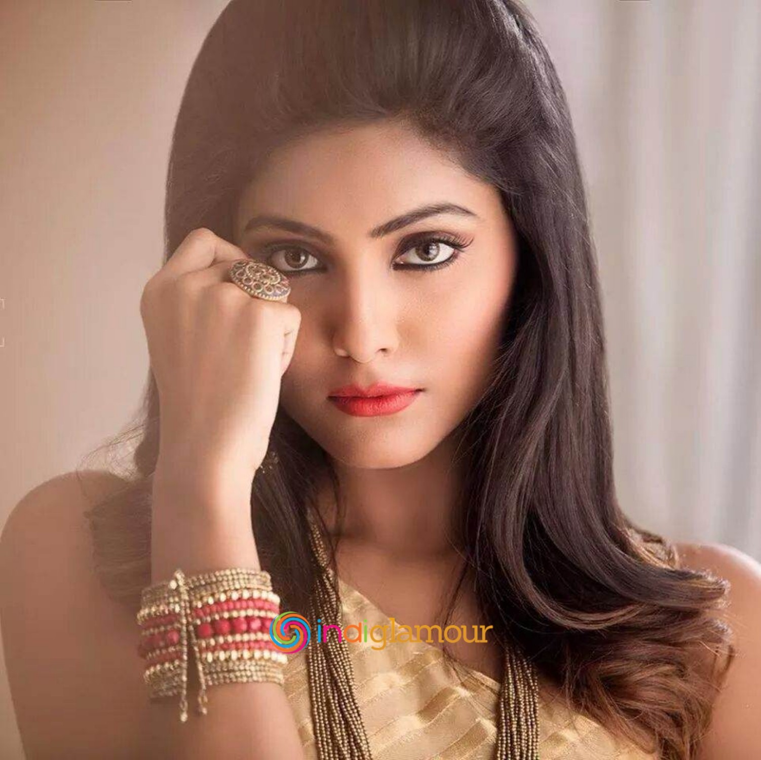 Harini Actress hd photo
