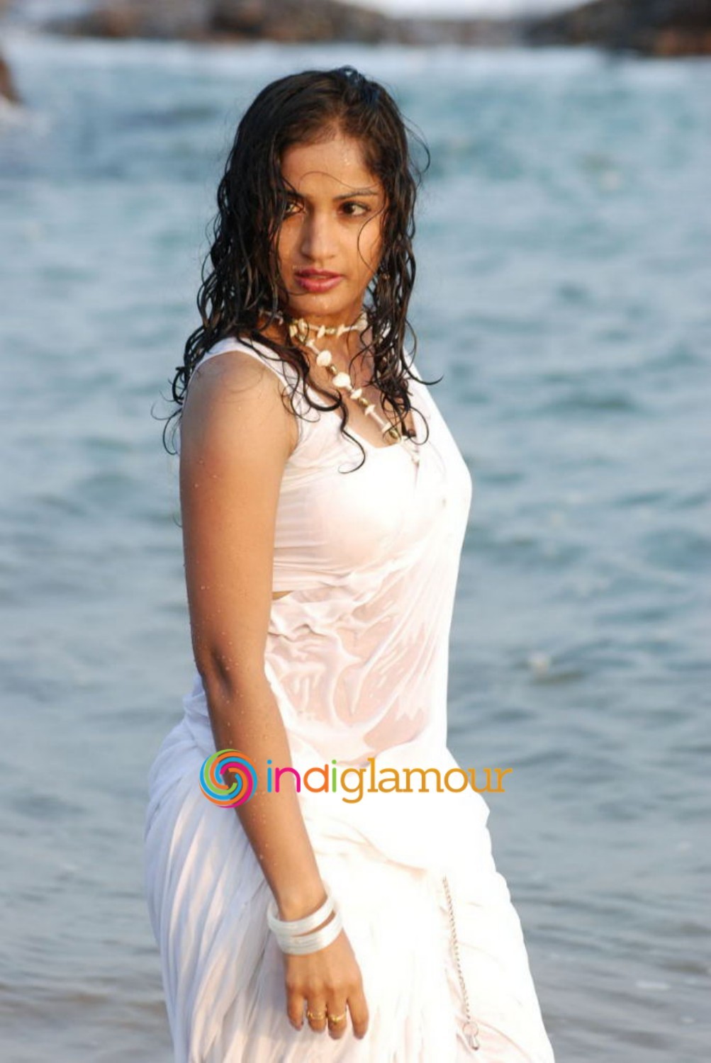 Madhavi Latha Actress hd photo