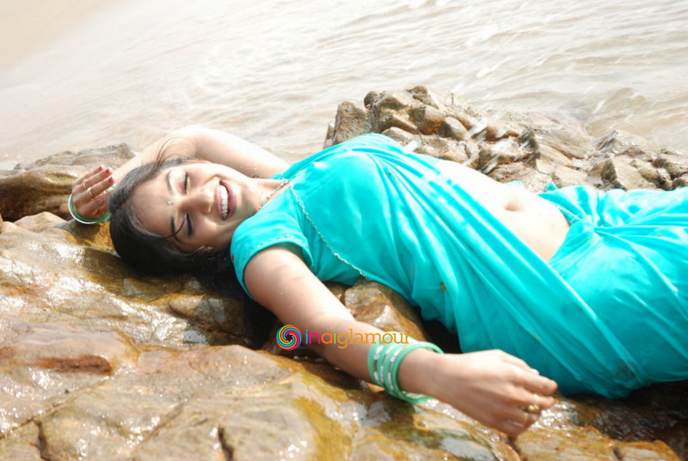 Madhavi Latha Actress hd photo