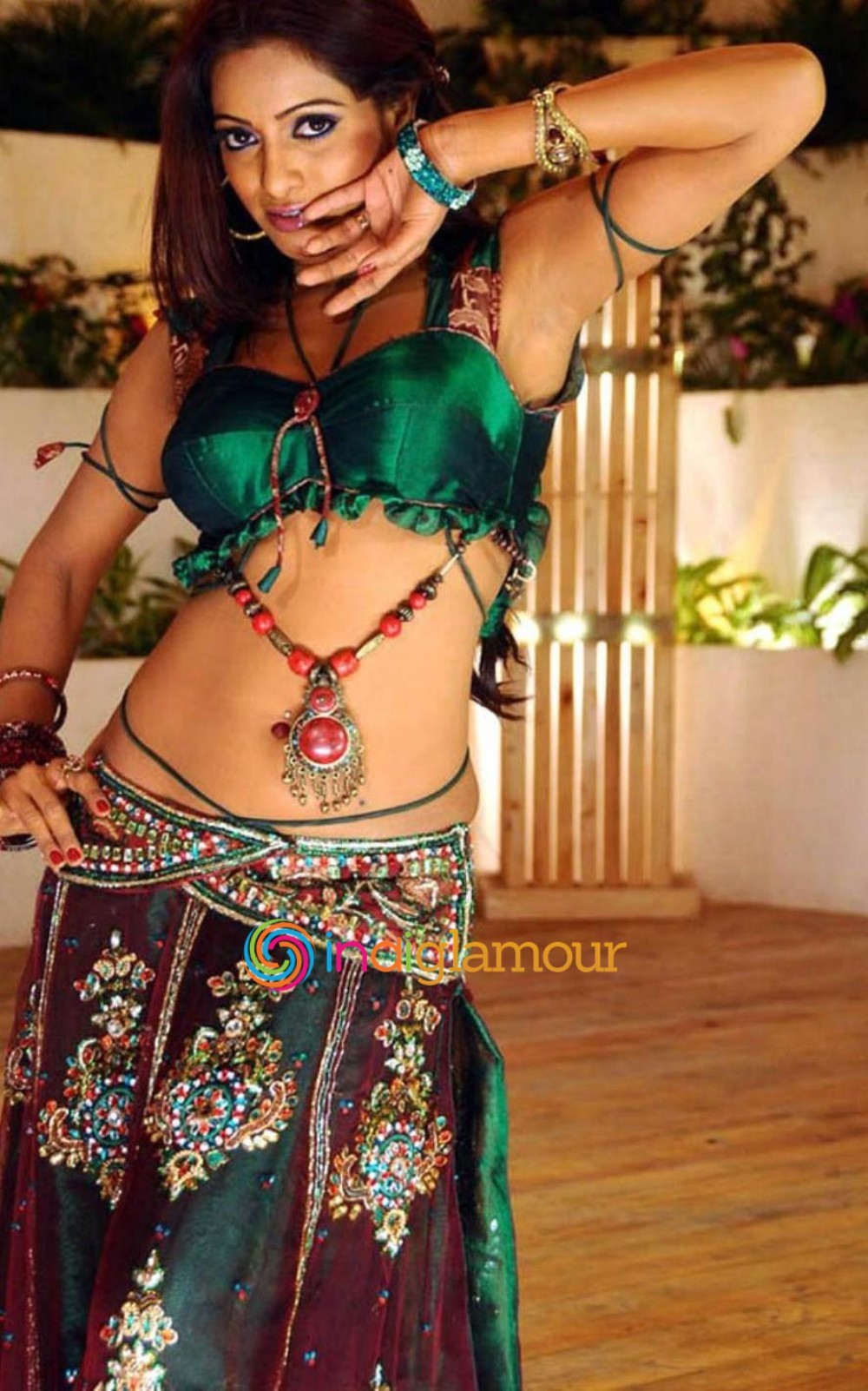 Udaya Bhanu Actress hd photo