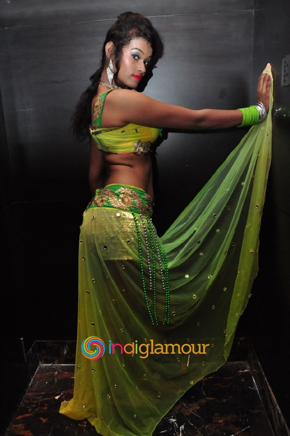 Nisha Actress hd photo