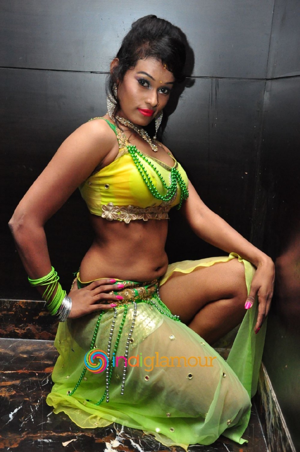 Nisha Actress hd photo