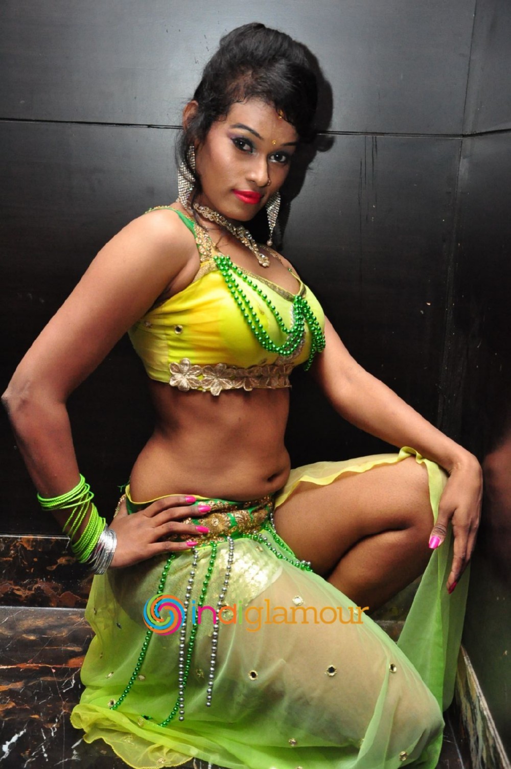 Nisha Actress hd photo