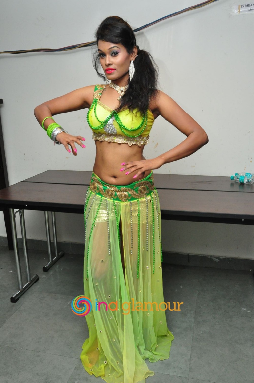 Nisha Actress hd photo