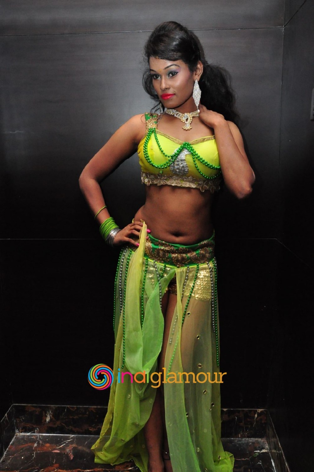 Nisha Actress hd photo