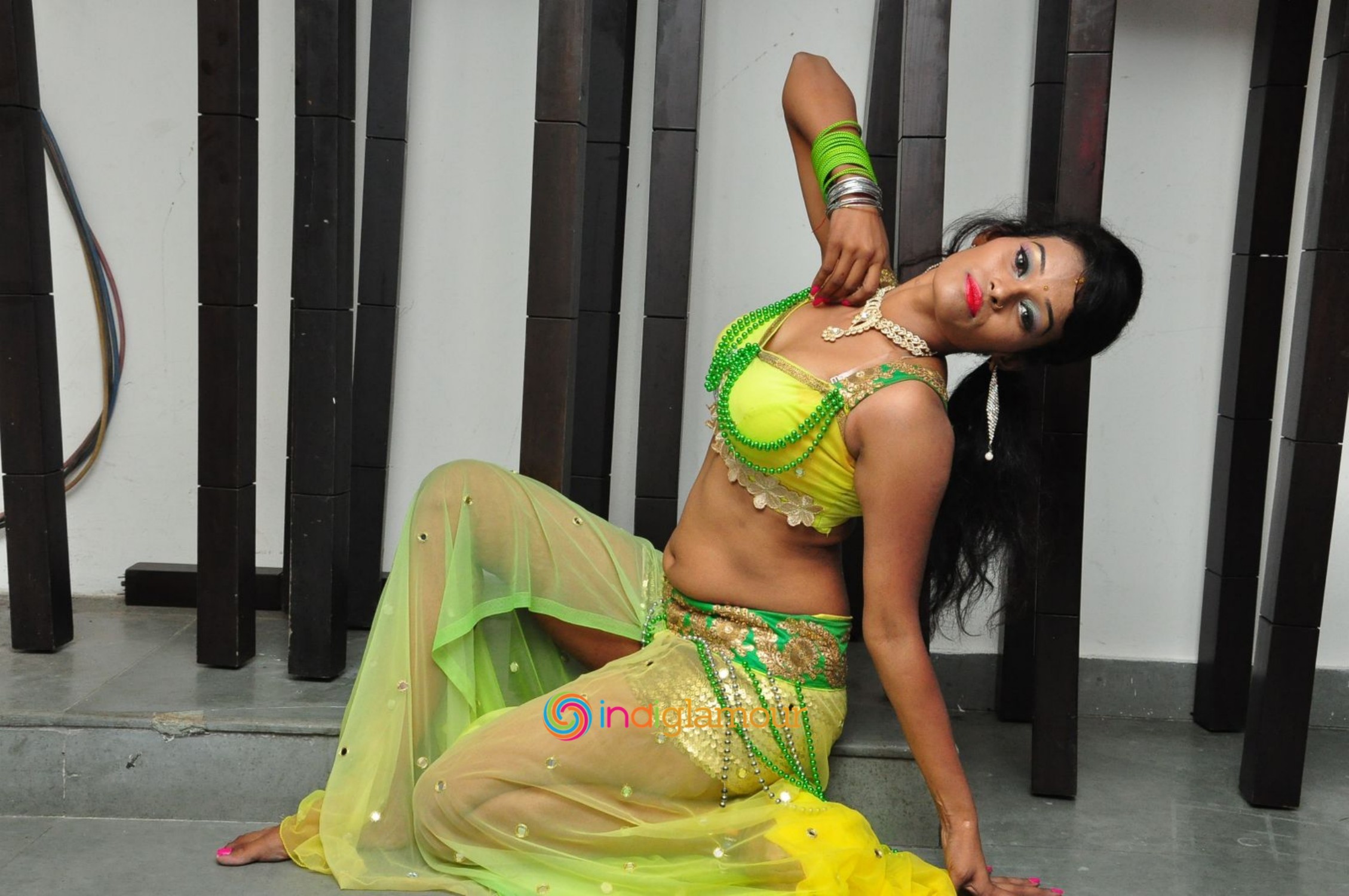 Nisha Actress hd photo
