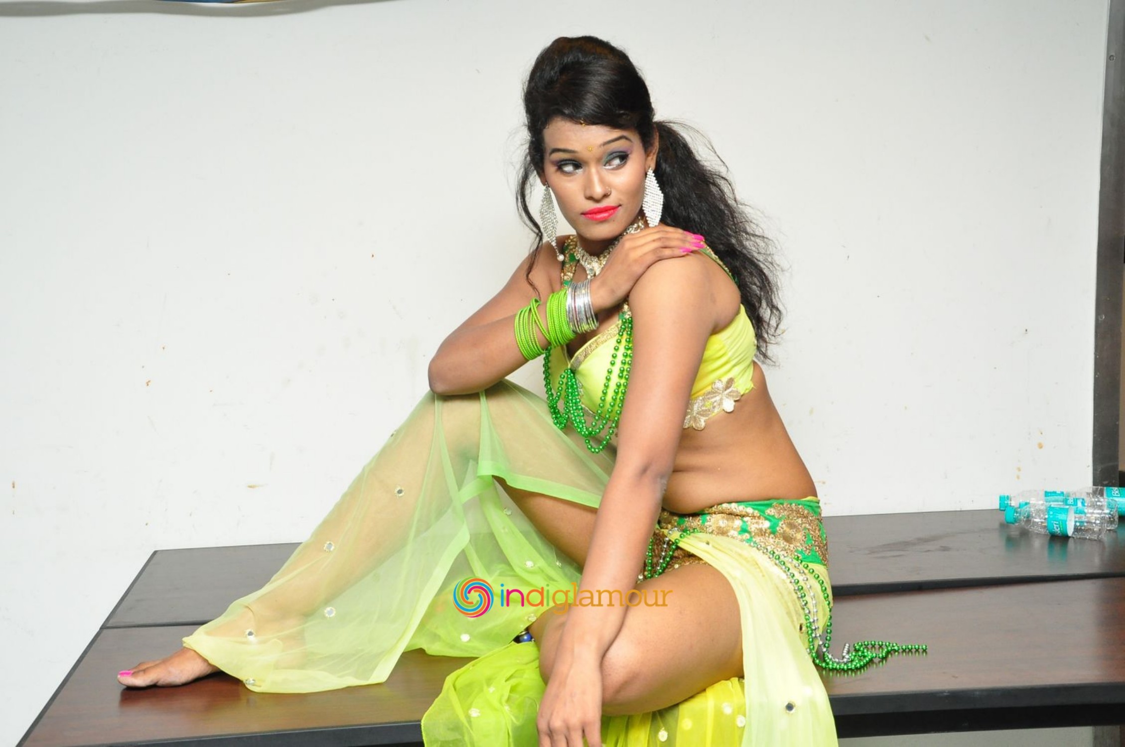 Nisha Actress hd photo