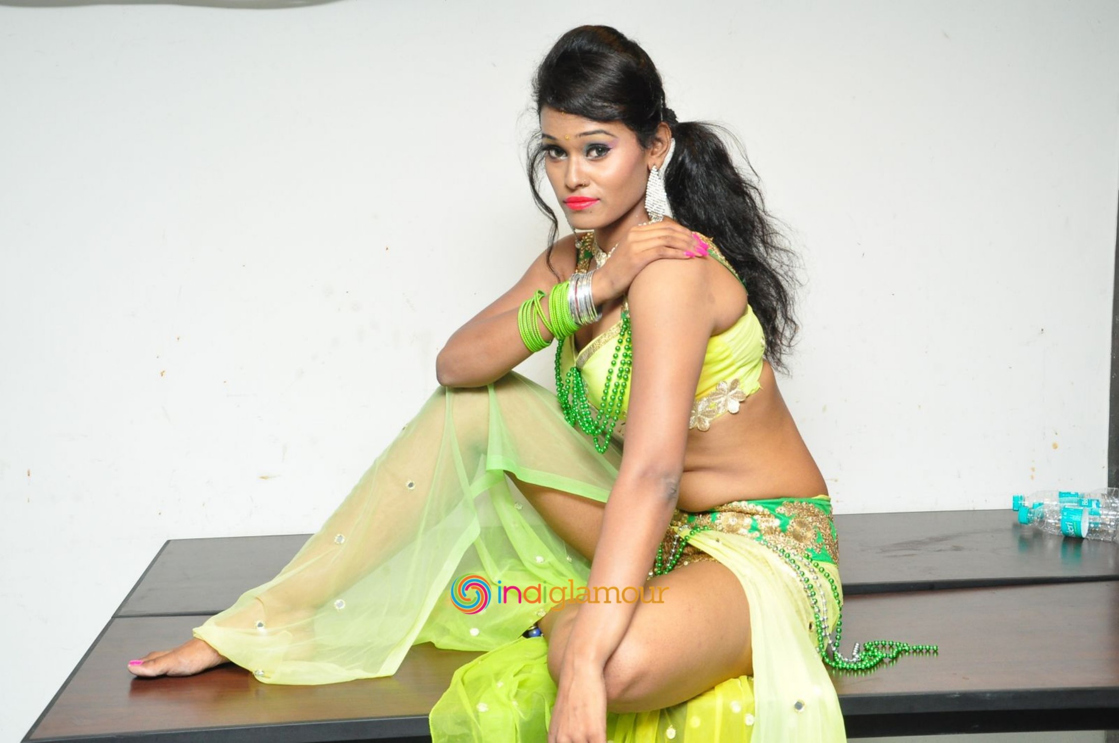 Nisha Actress hd photo