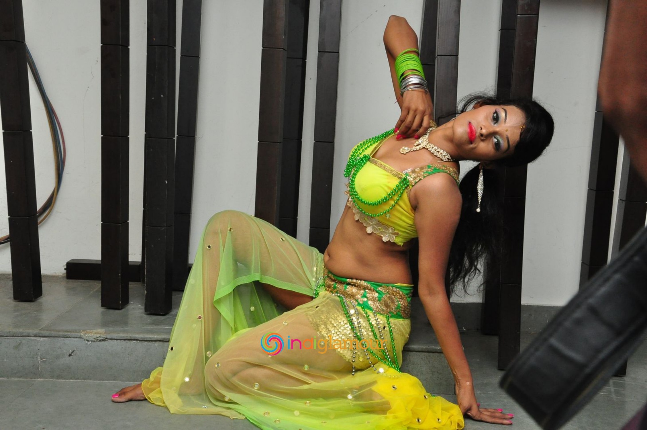 Nisha Actress hd photo