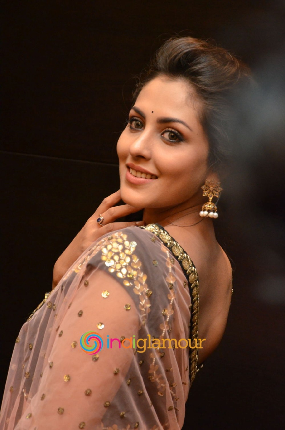 Madhu Shalini Actress hd photo