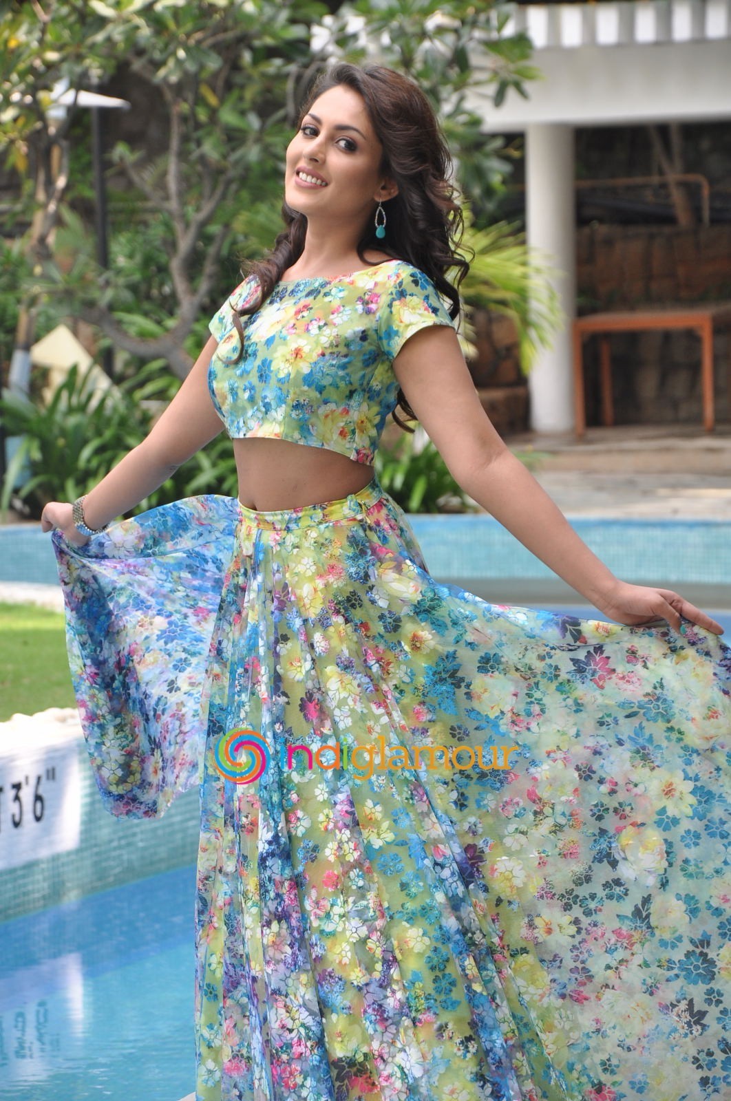 Madhu Shalini Actress hd photo