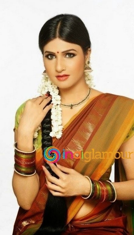 Anjena Kirti Actress hd photo