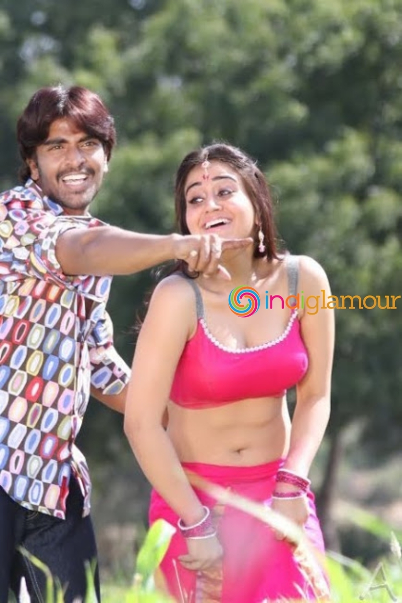Aksha Pardasany Actress hd photo