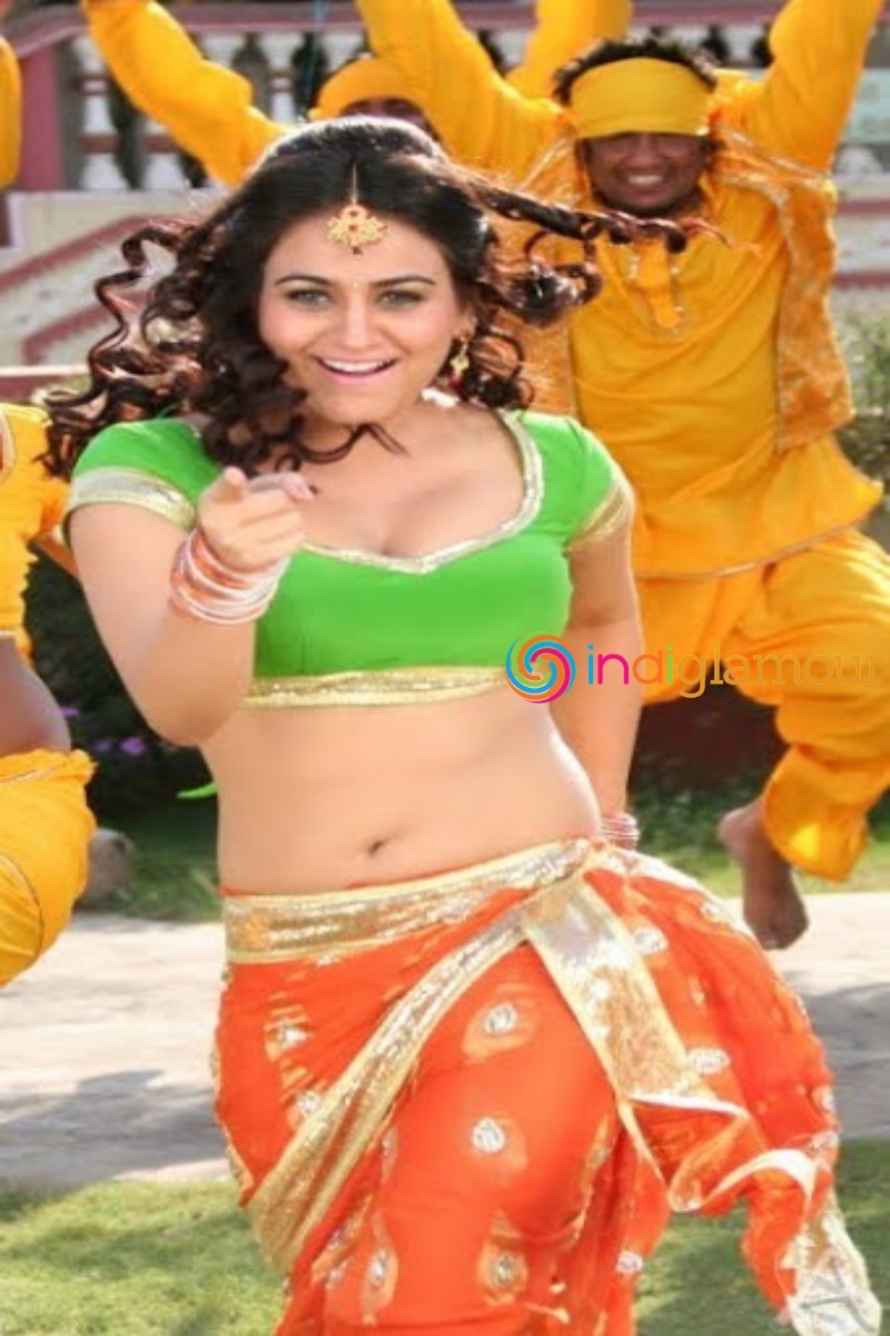 Aksha Pardasany Actress hd photo