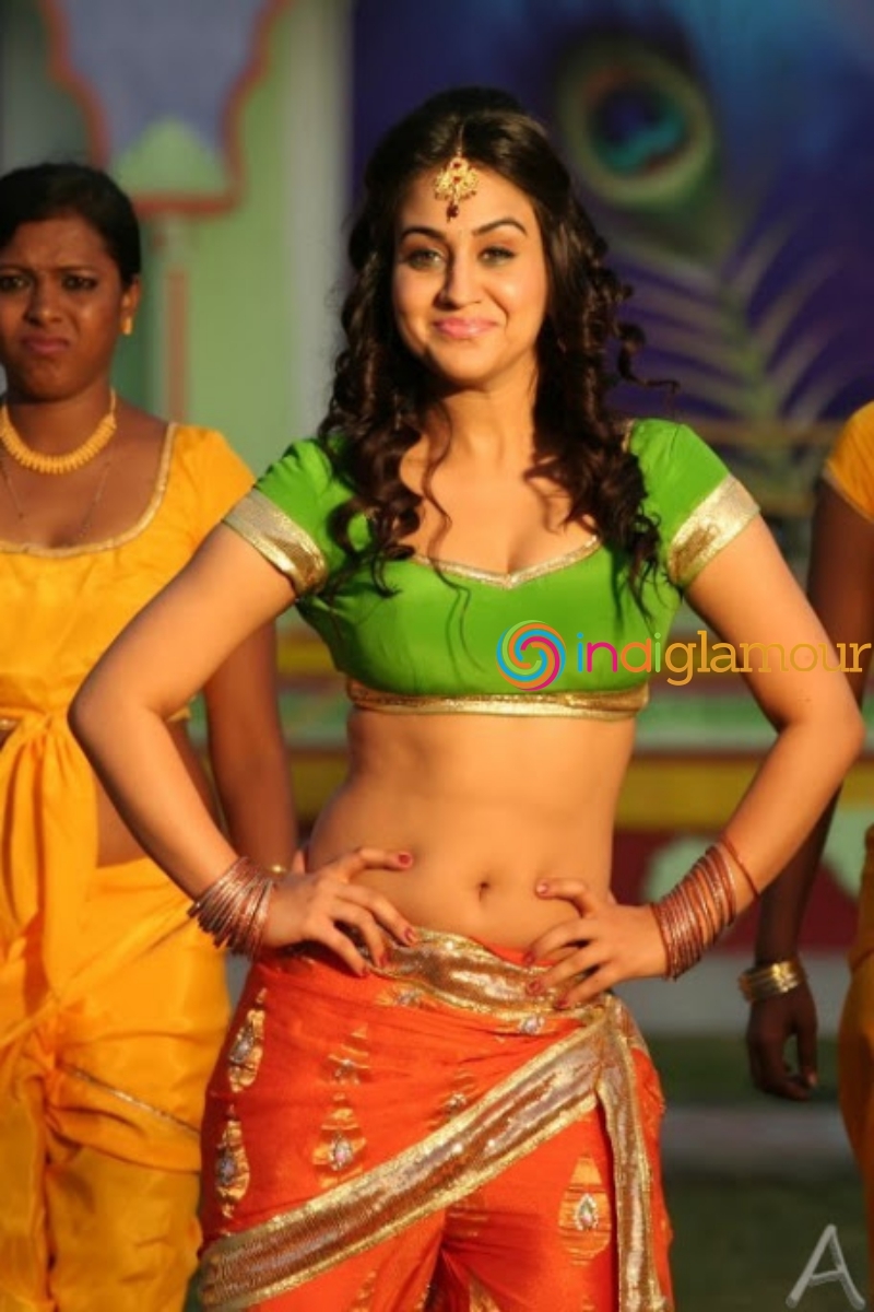 Aksha Pardasany Actress hd photo