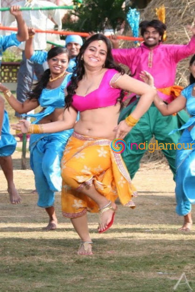 Aksha Pardasany Actress hd photo