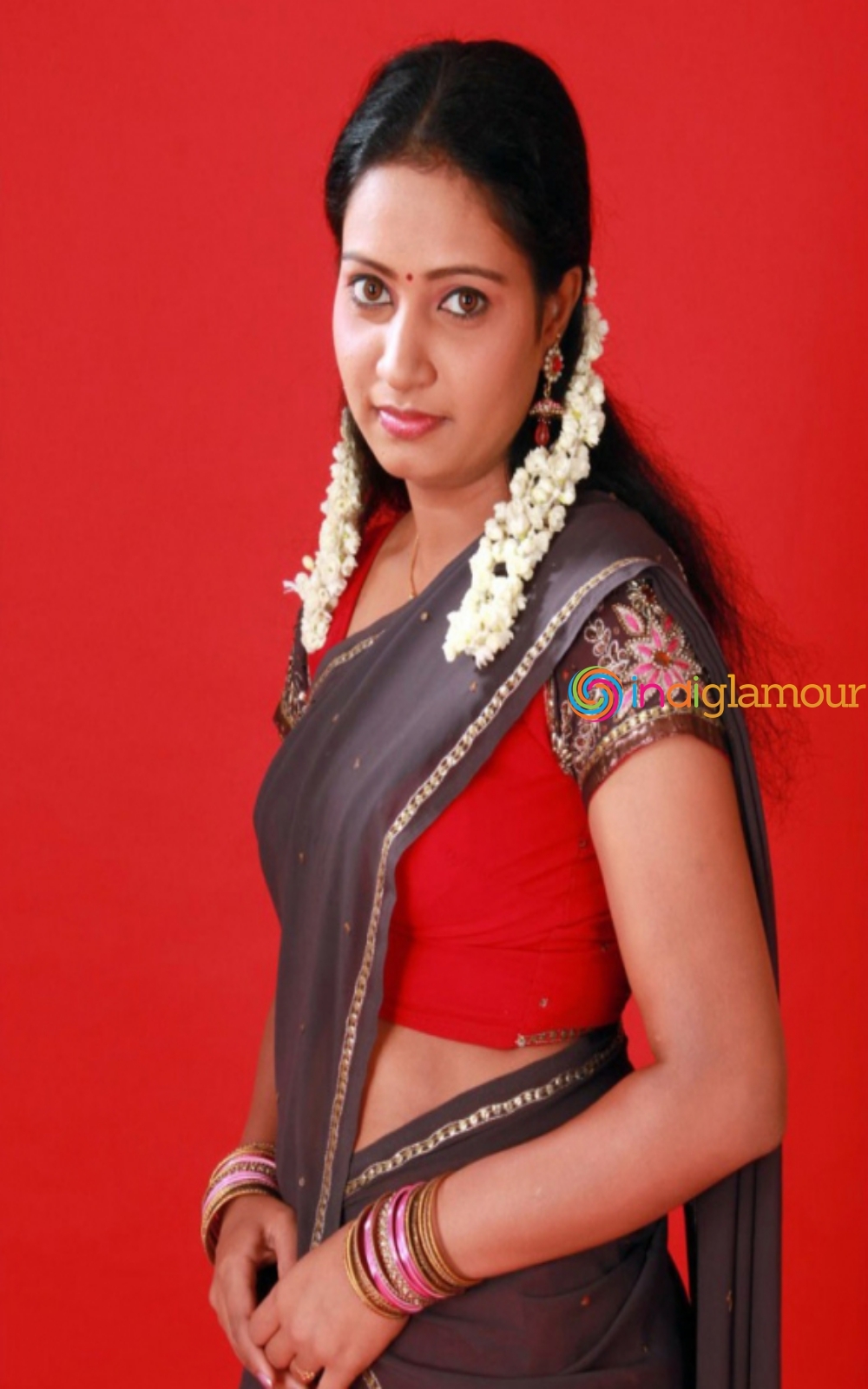 Naisa Actress hd photo
