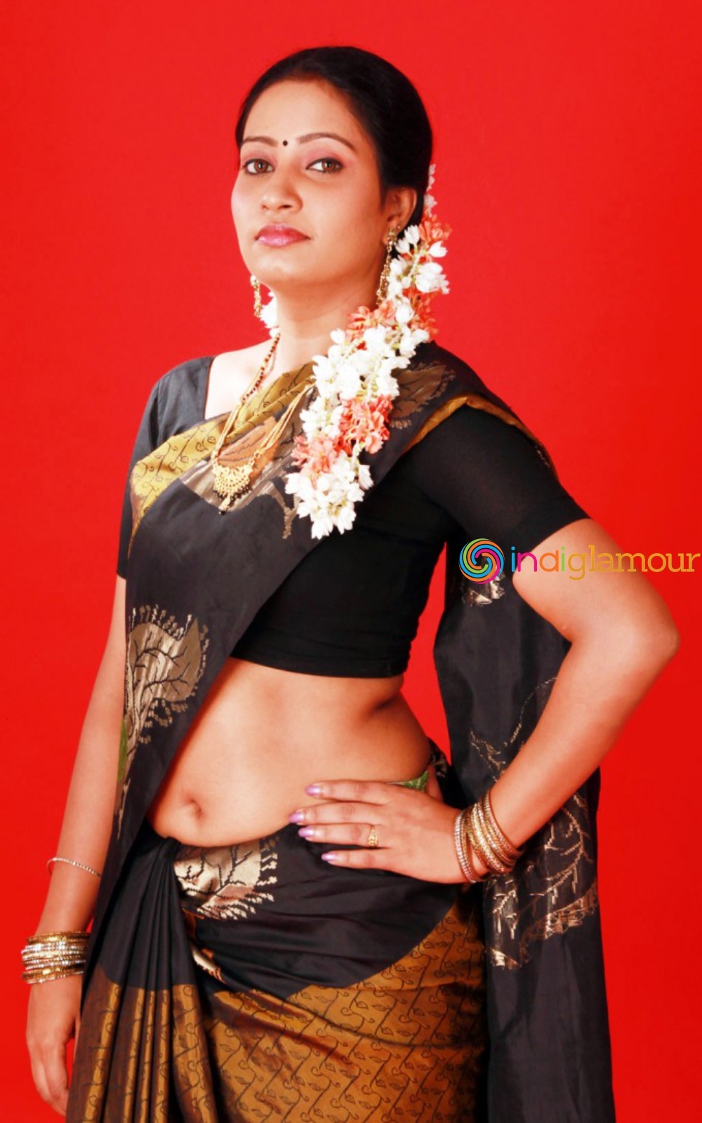 Naisa Actress hd photo