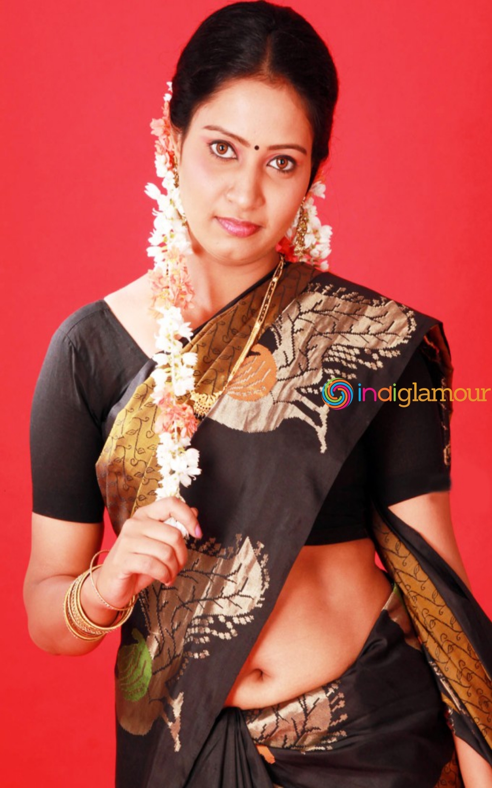 Naisa Actress hd photo