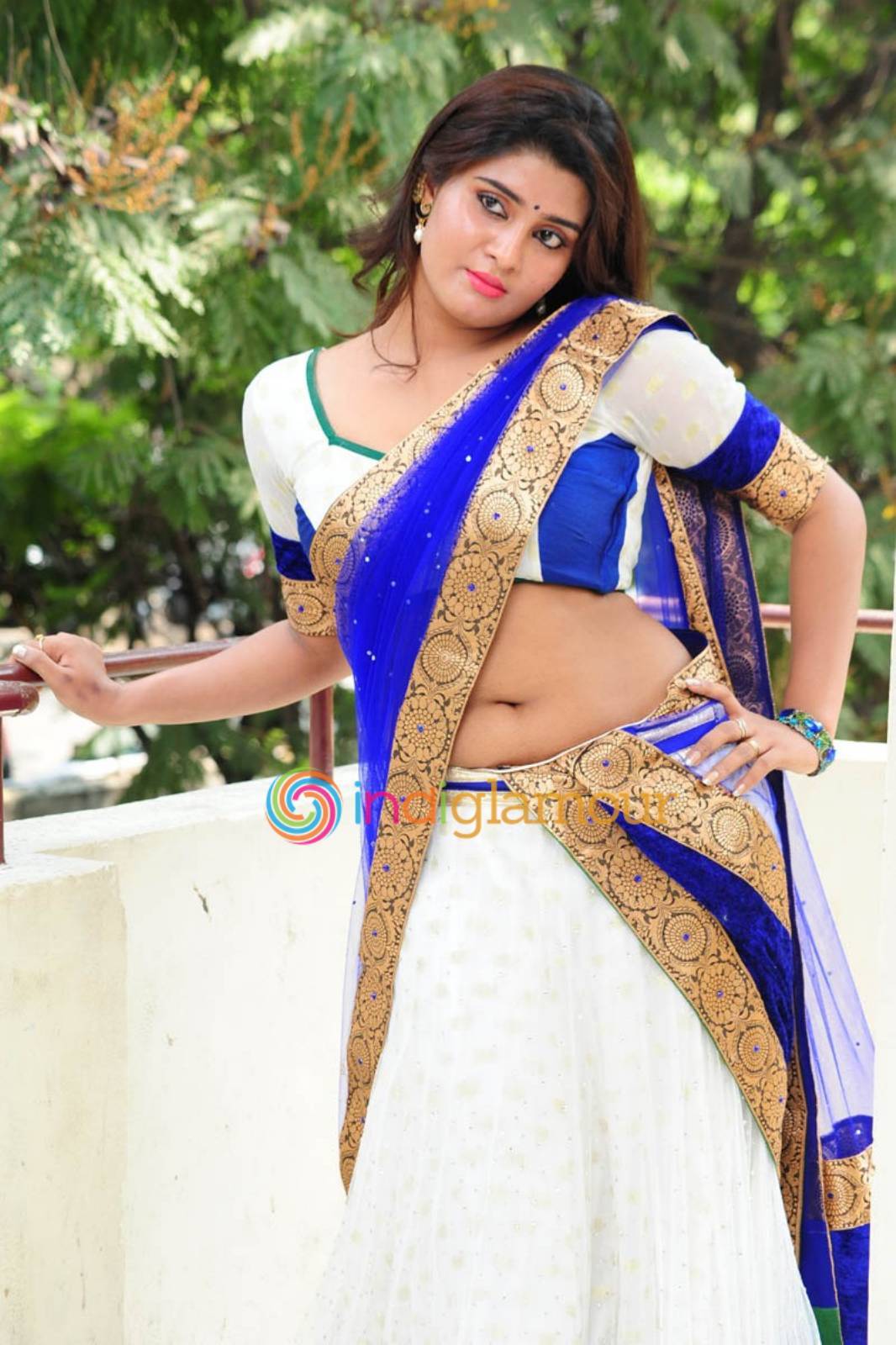 Harini Actress hd photo