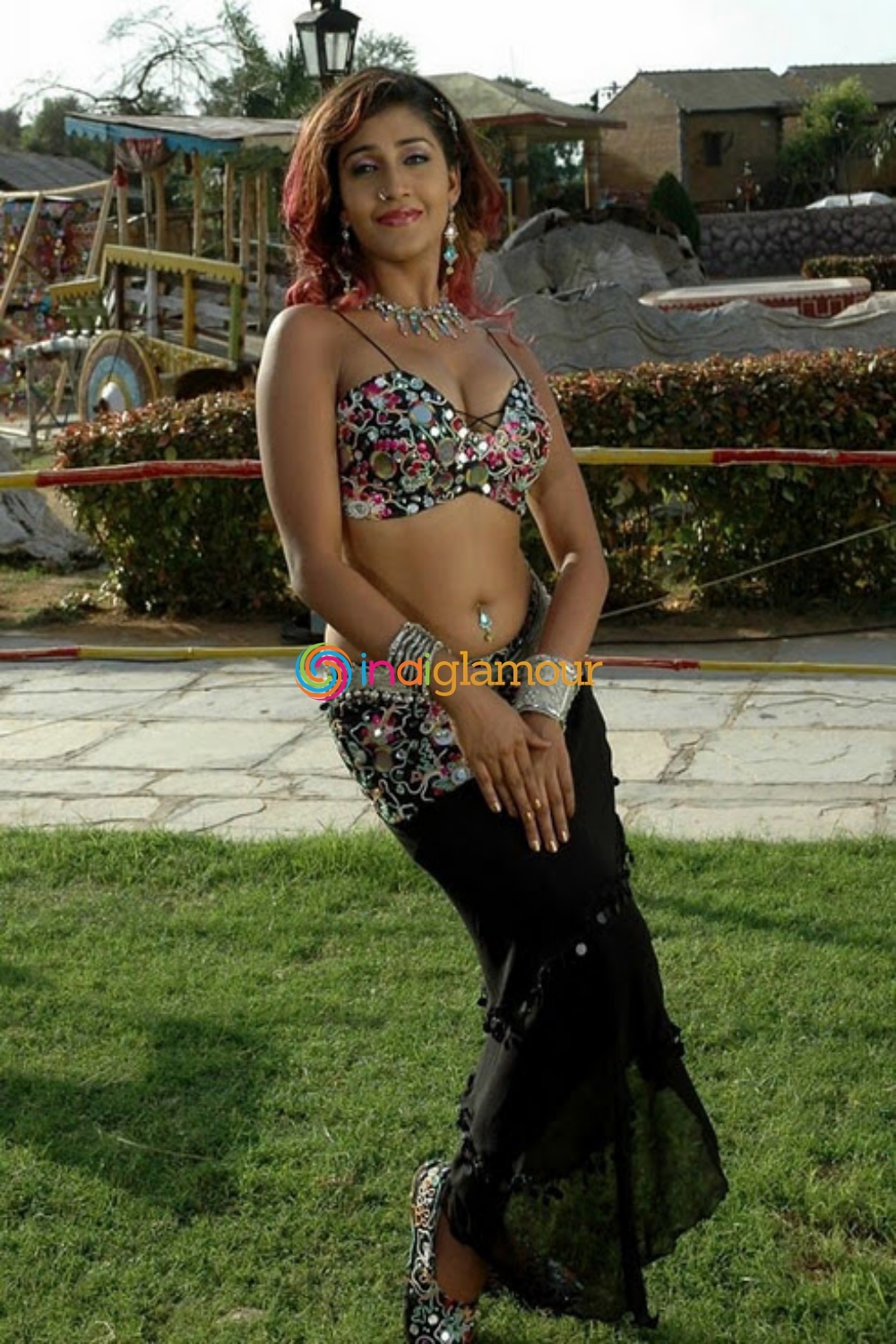 Kausha Rach Actress hd photo