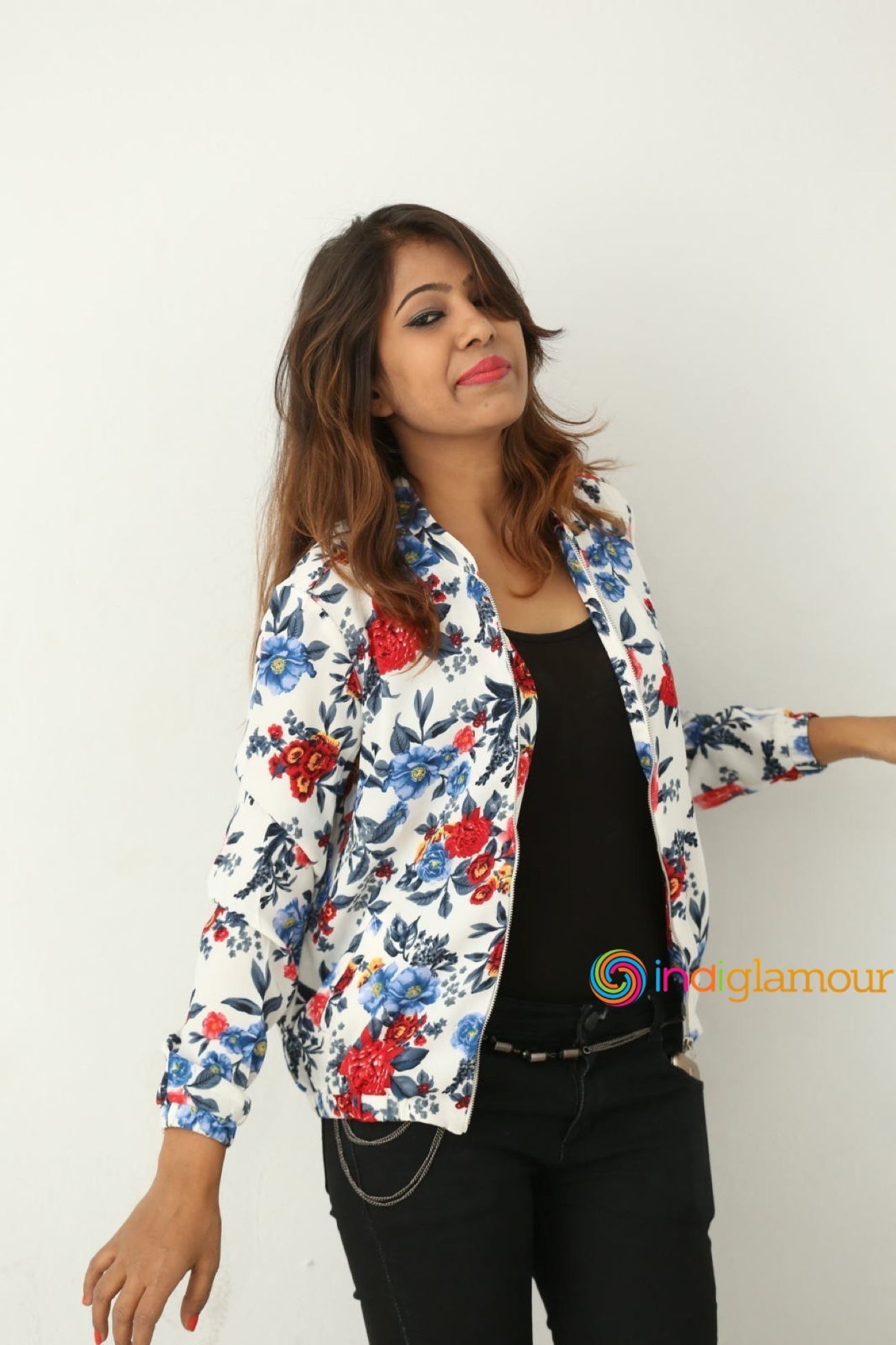 Darshana Actress hd photo