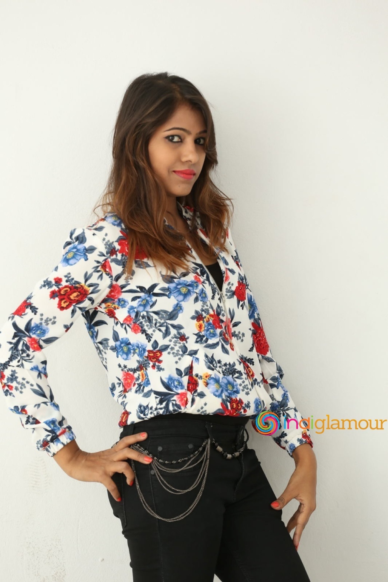 Darshana Actress hd photo