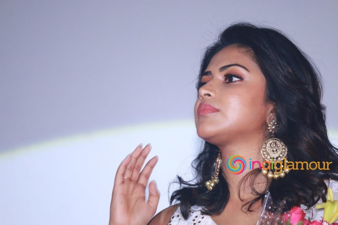 Amala Paul Actress hd photo