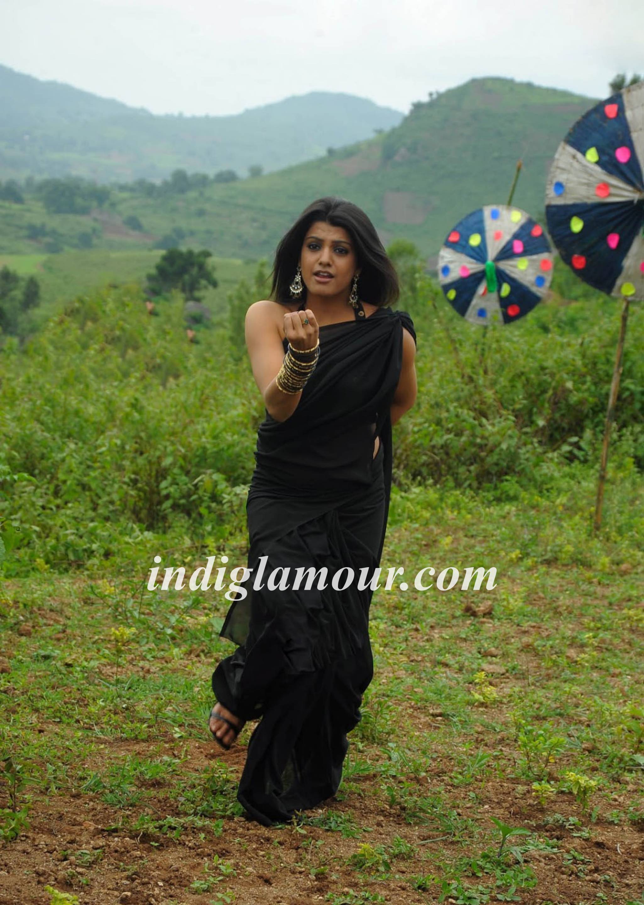 Tashu Kaushik Actress hd photo