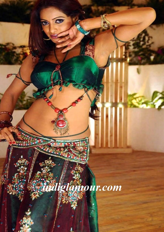 Udaya Bhanu Actress hd photo