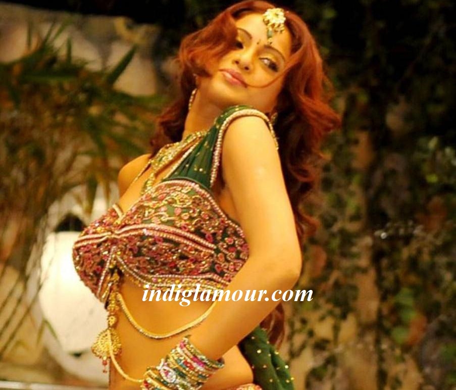 Udaya Bhanu Actress hd photo