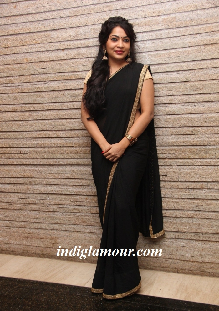 Ramya Actress hd photo
