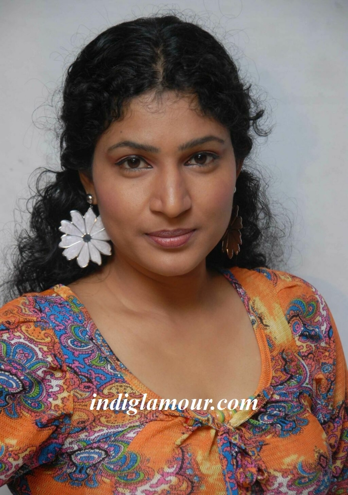 Shobina Actress hd photo