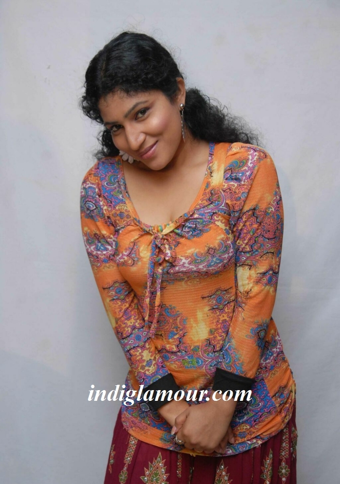 Shobina Actress hd photo