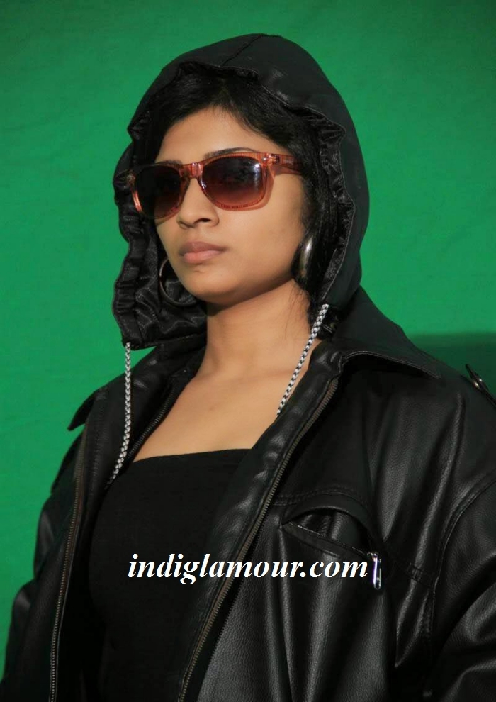 Swatha Saini Actress hd photo