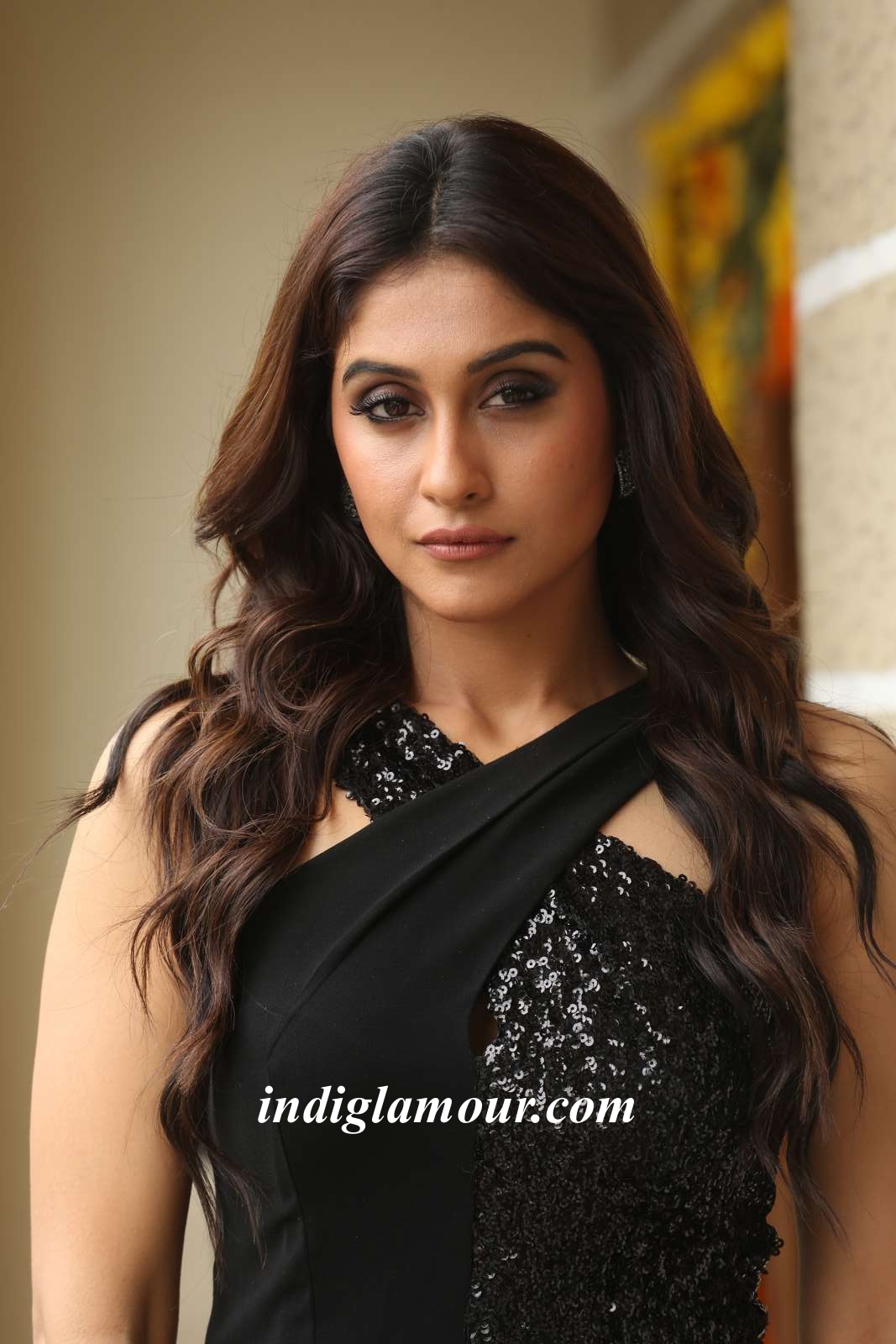 Regina Cassandra Actress hd photo