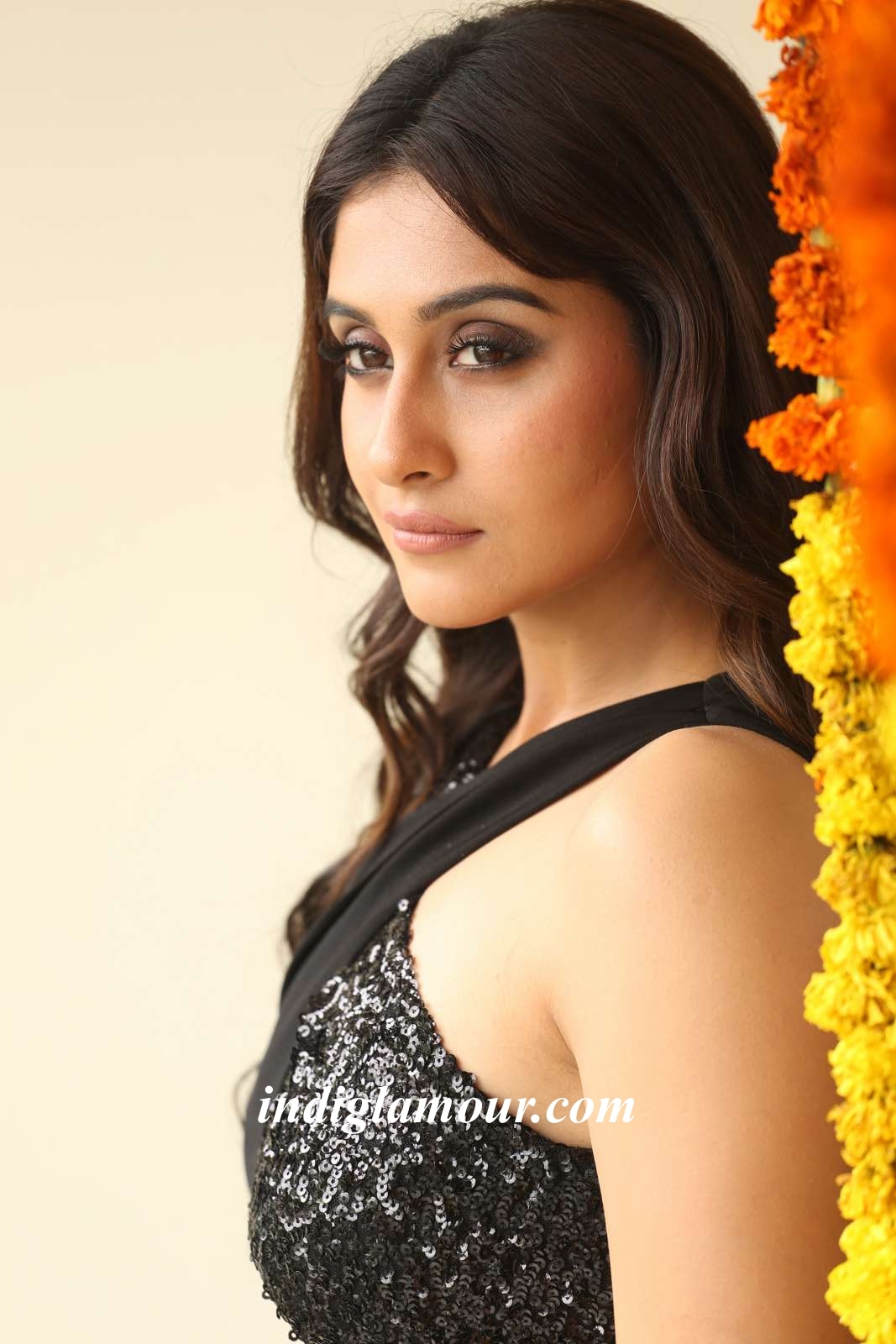 Regina Cassandra Actress hd photo