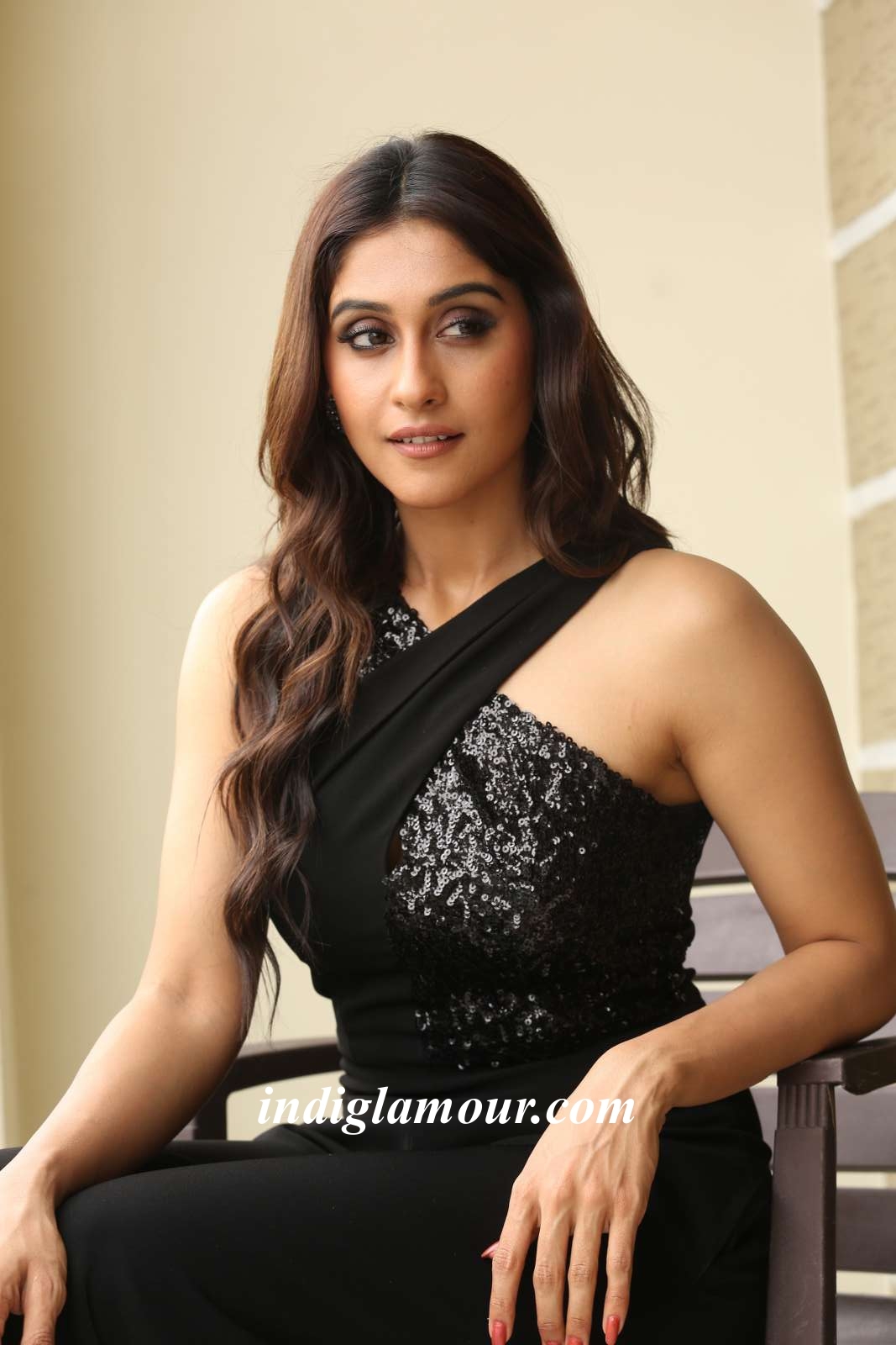 Regina Cassandra Actress hd photo