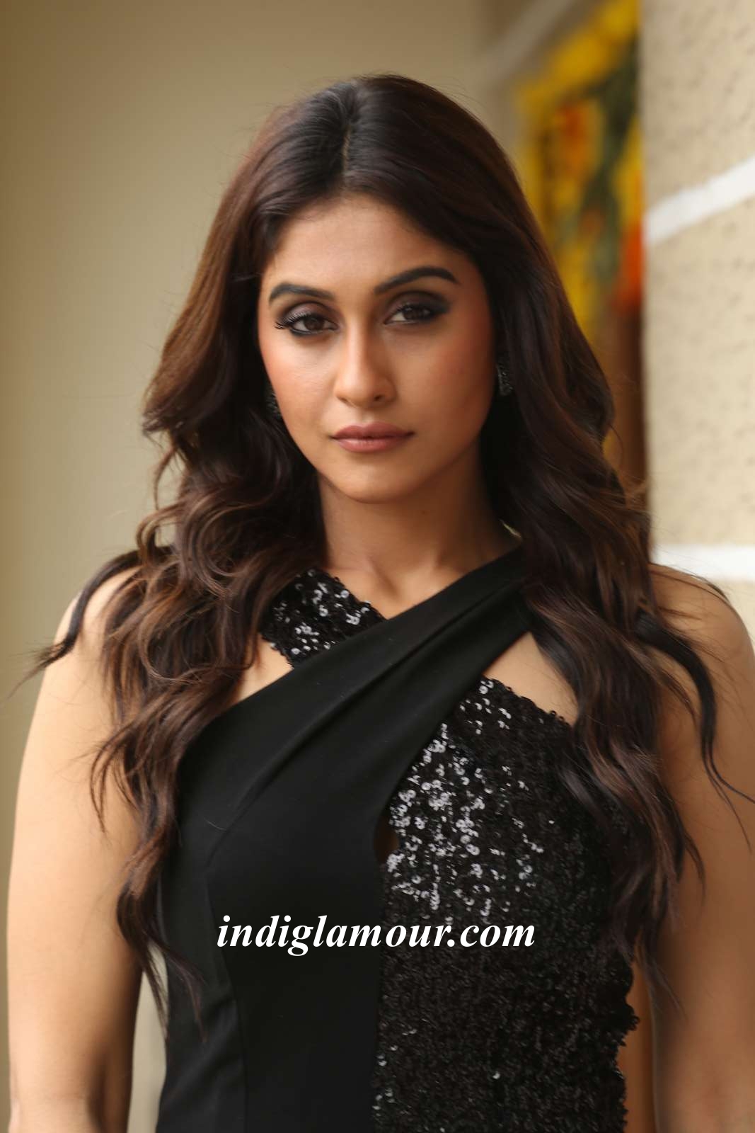 Regina Cassandra Actress hd photo