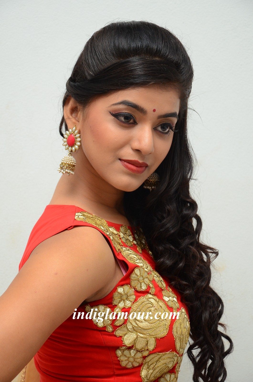 Yami Bhaskar Actress hd photo