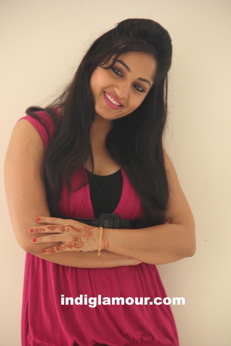 Madhavi Latha Actress hd photo