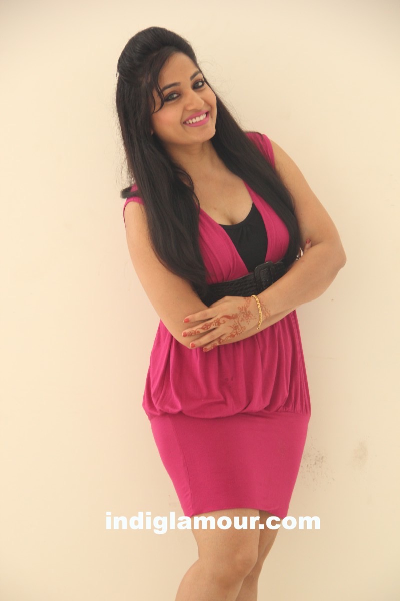 Madhavi Latha Actress hd photo